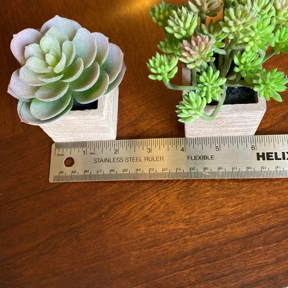Faux Succulents set of two. EUC - Picture 4 of 8
